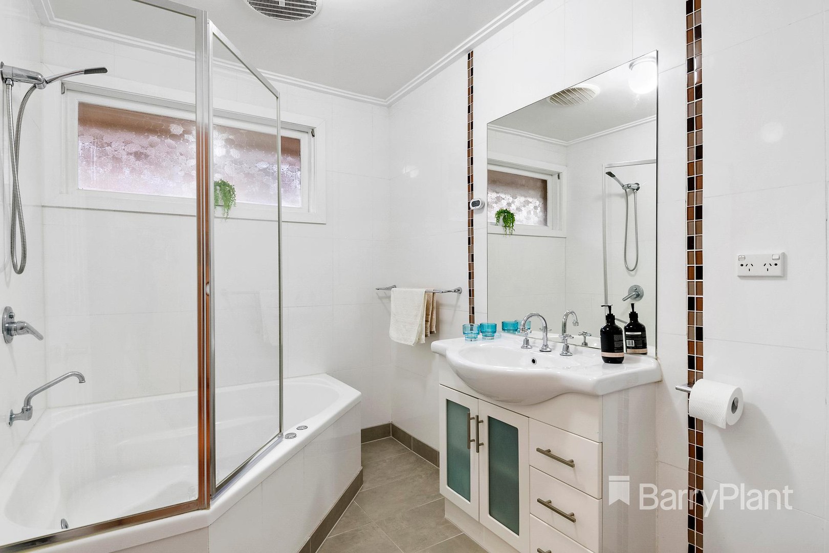 8 Suzanne CourtBriar Hill, VIC 3088, Briar Hill - Thumbnail 7