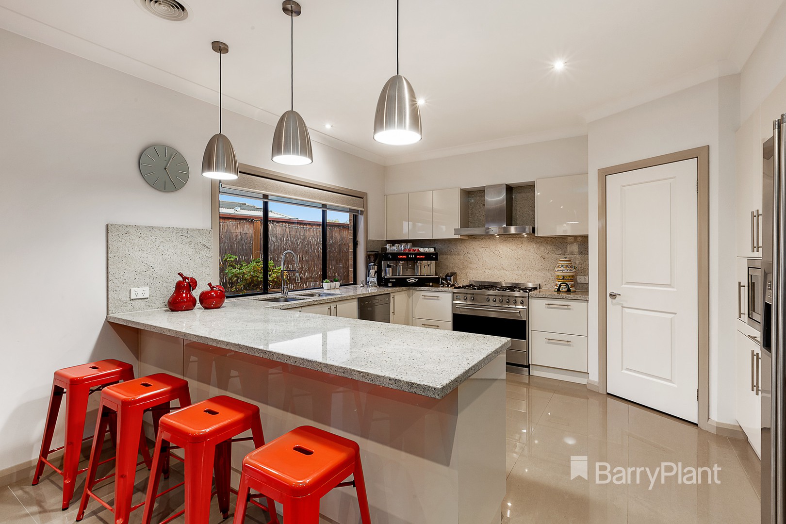 17 Arrunga CloseDiamond Creek, VIC 3089, Diamond Creek - Thumbnail 4
