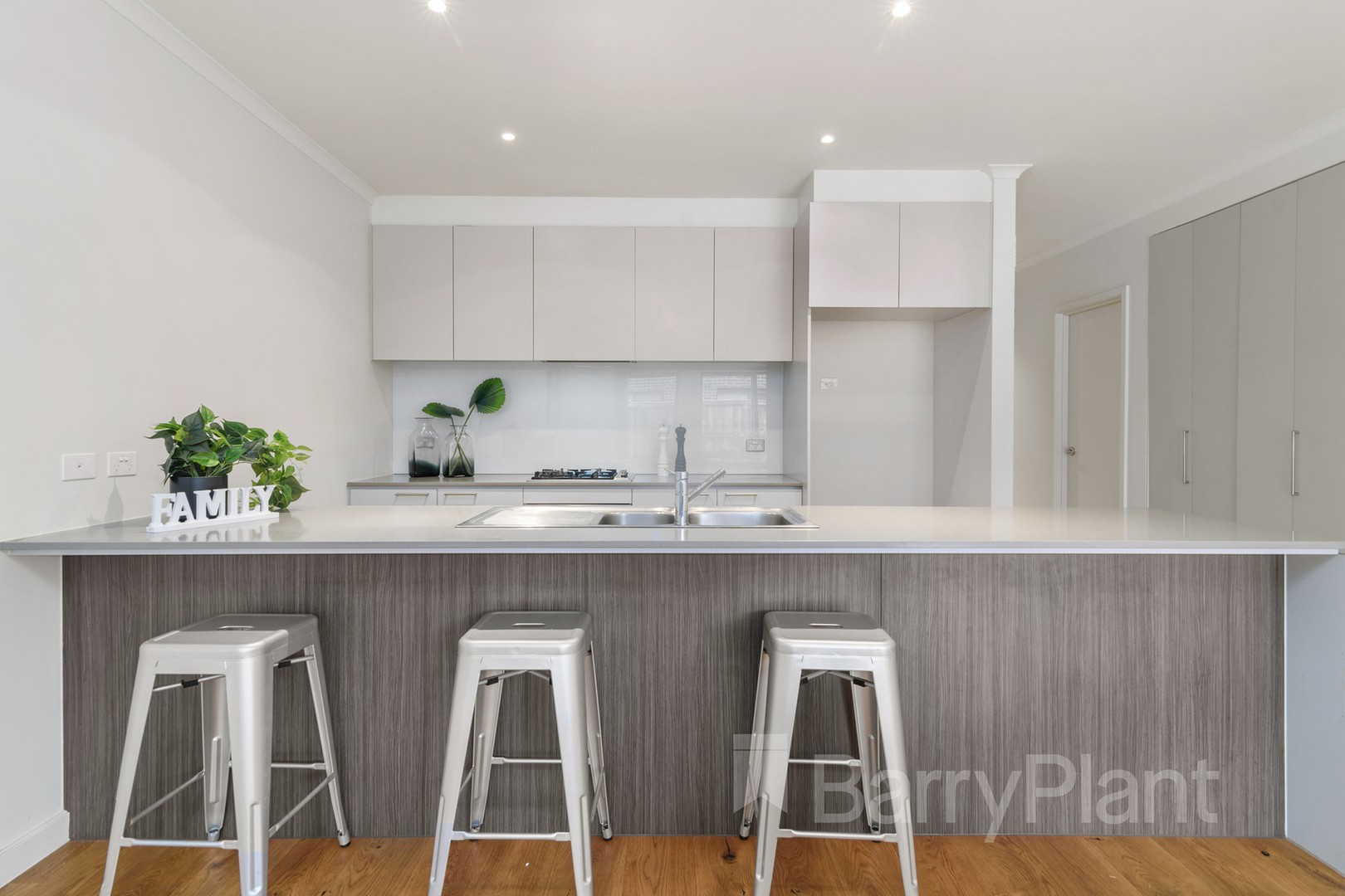 5 Cascades WayWantirna South, VIC 3152, Wantirna South - Thumbnail 4
