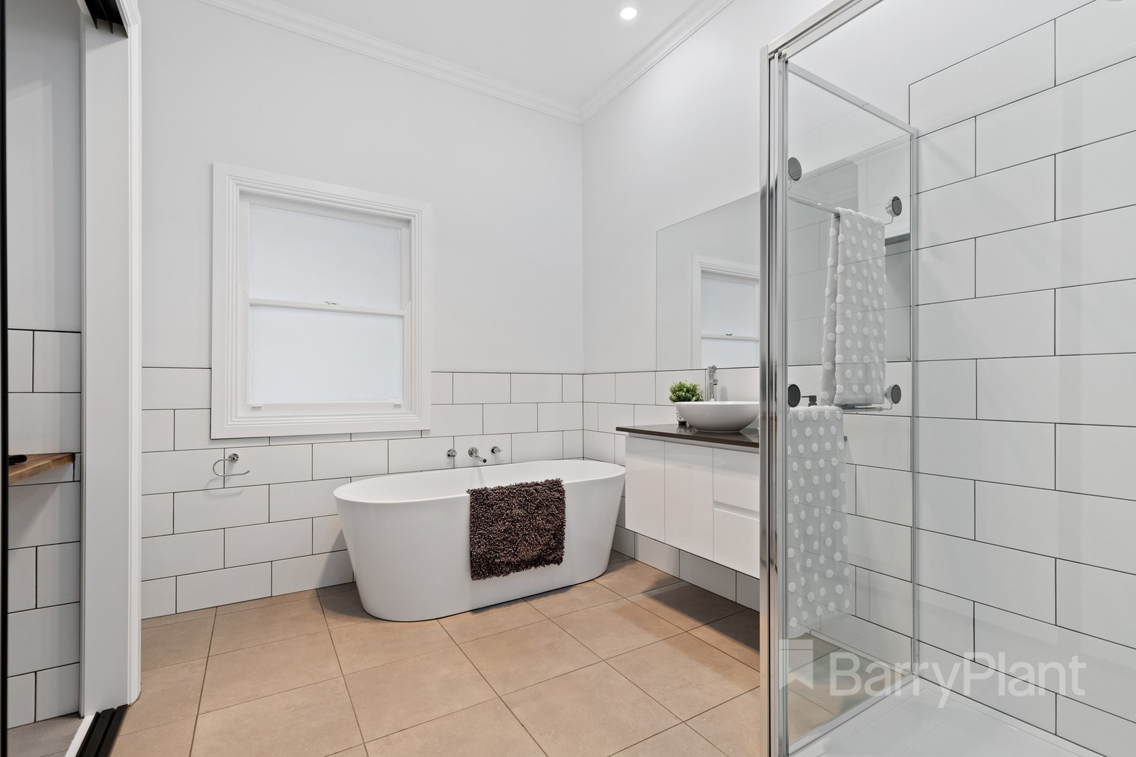 325 Humffray Street NorthBrown Hill, VIC 3350, Brown Hill - Thumbnail 8