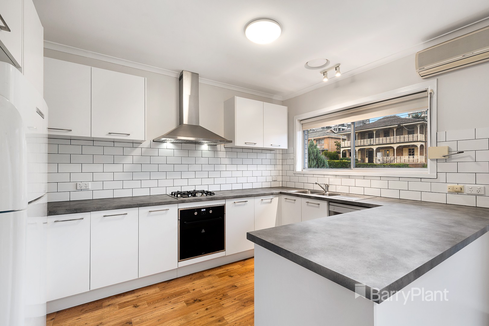 15 Rathmullen Quadrant, Doncaster, VIC 3108, Doncaster - Thumbnail 4