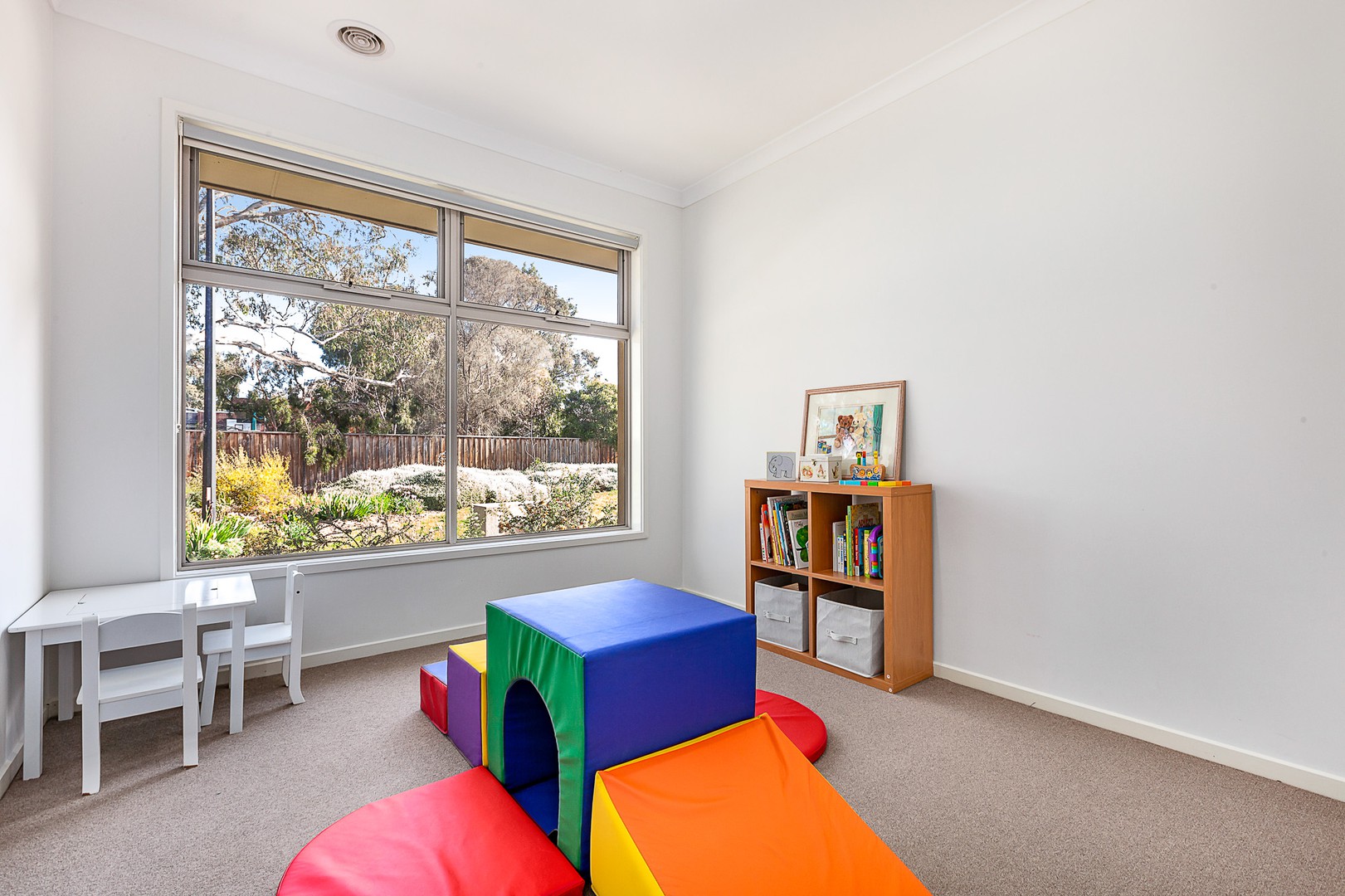 11 Firefalls Close, Huntingdale, WA, 6110, Huntingdale - Thumbnail 5