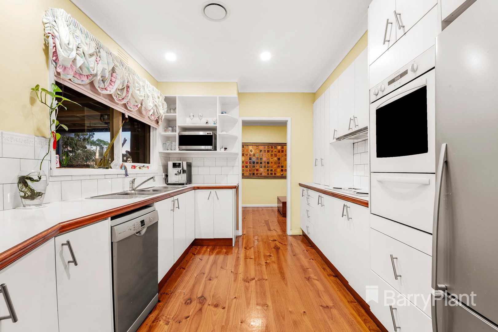 4 Purri CloseGreensborough, VIC 3088, Greensborough - Thumbnail 2
