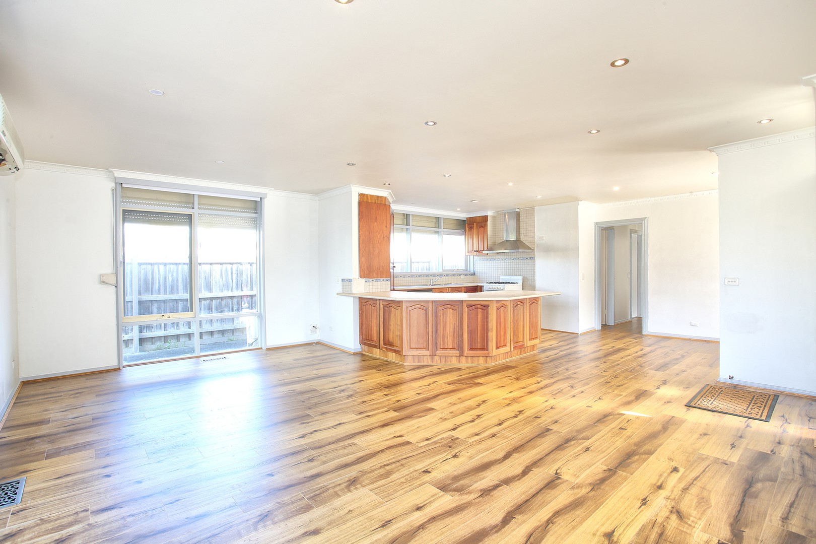 25 Holroyd Street, Seaford, VIC 3198 - Thumbnail 2 - 16/07/2020