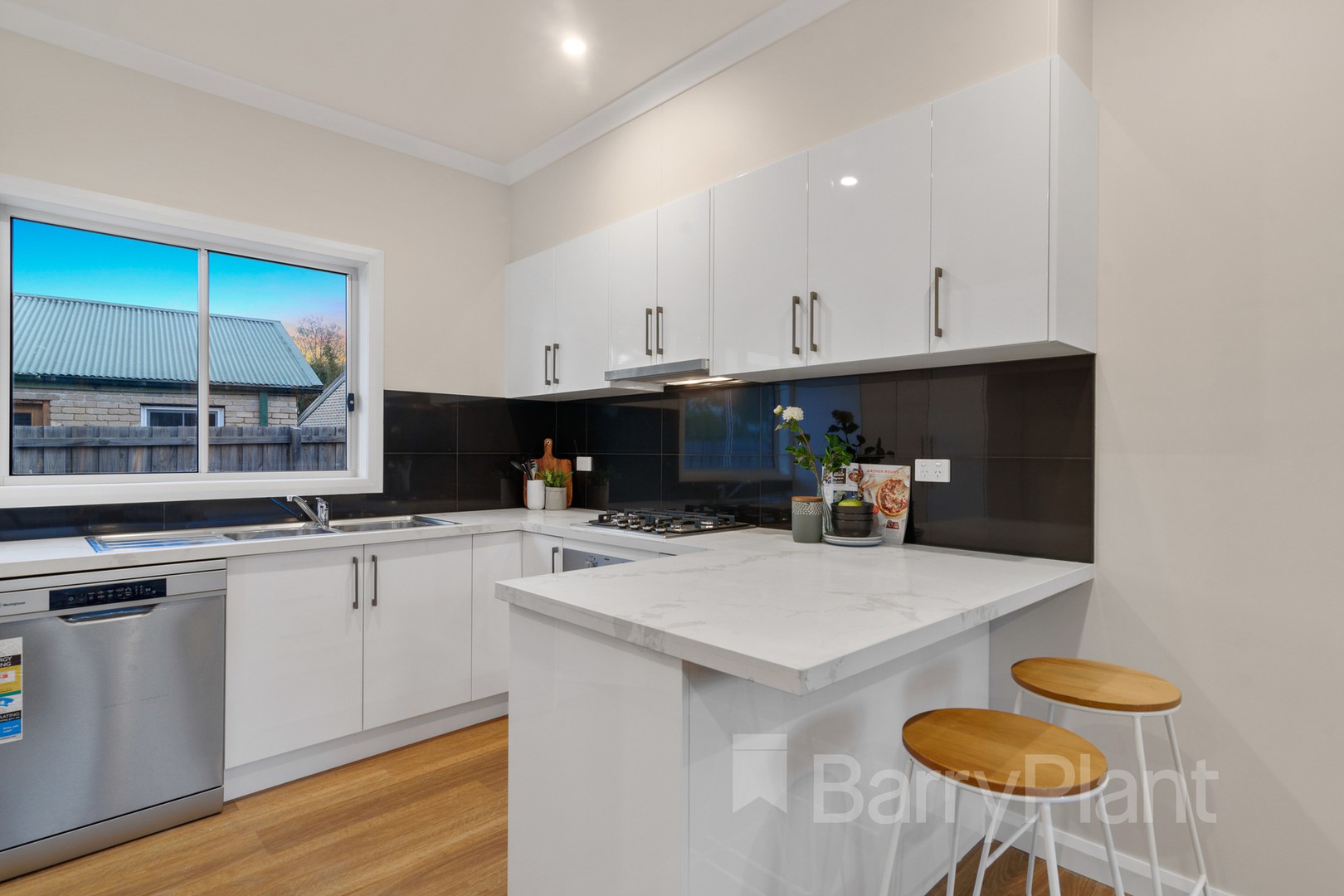 1/10 Berkley Street, Wantirna South, VIC 3152 - Thumbnail 2 - 16/07/2020