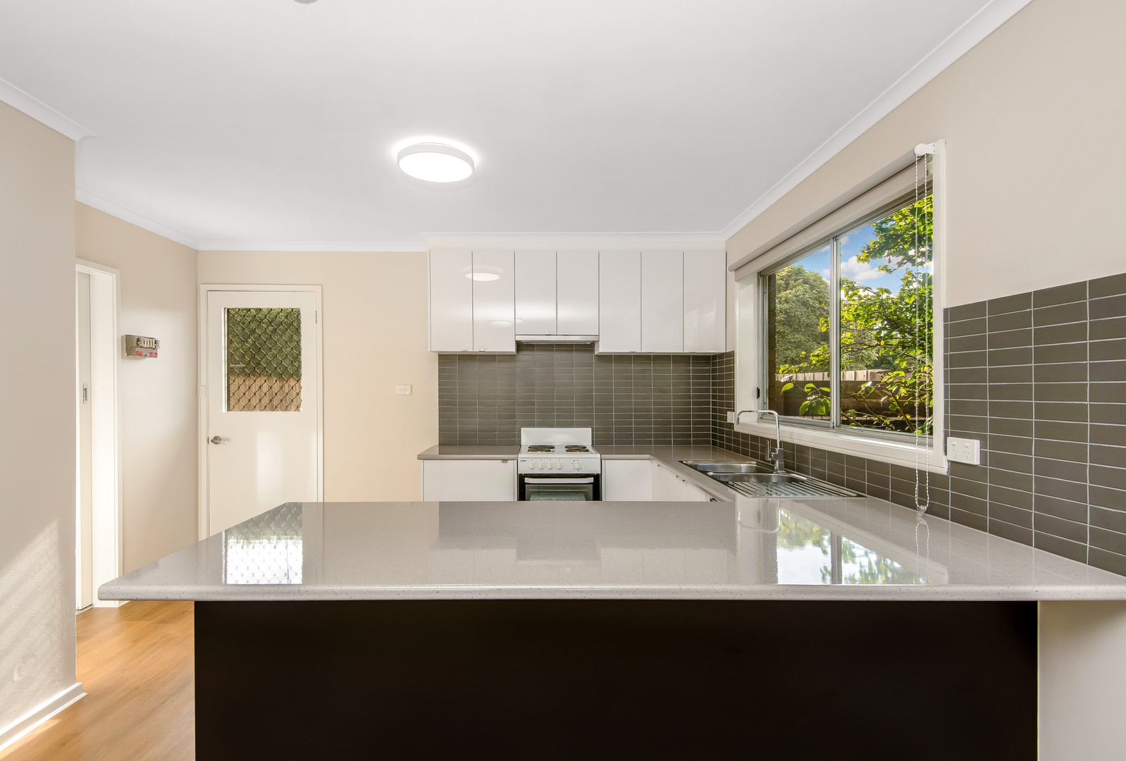 4/56 Hennessy AvenueHerne Hill, VIC 3218, Herne Hill - Thumbnail 3
