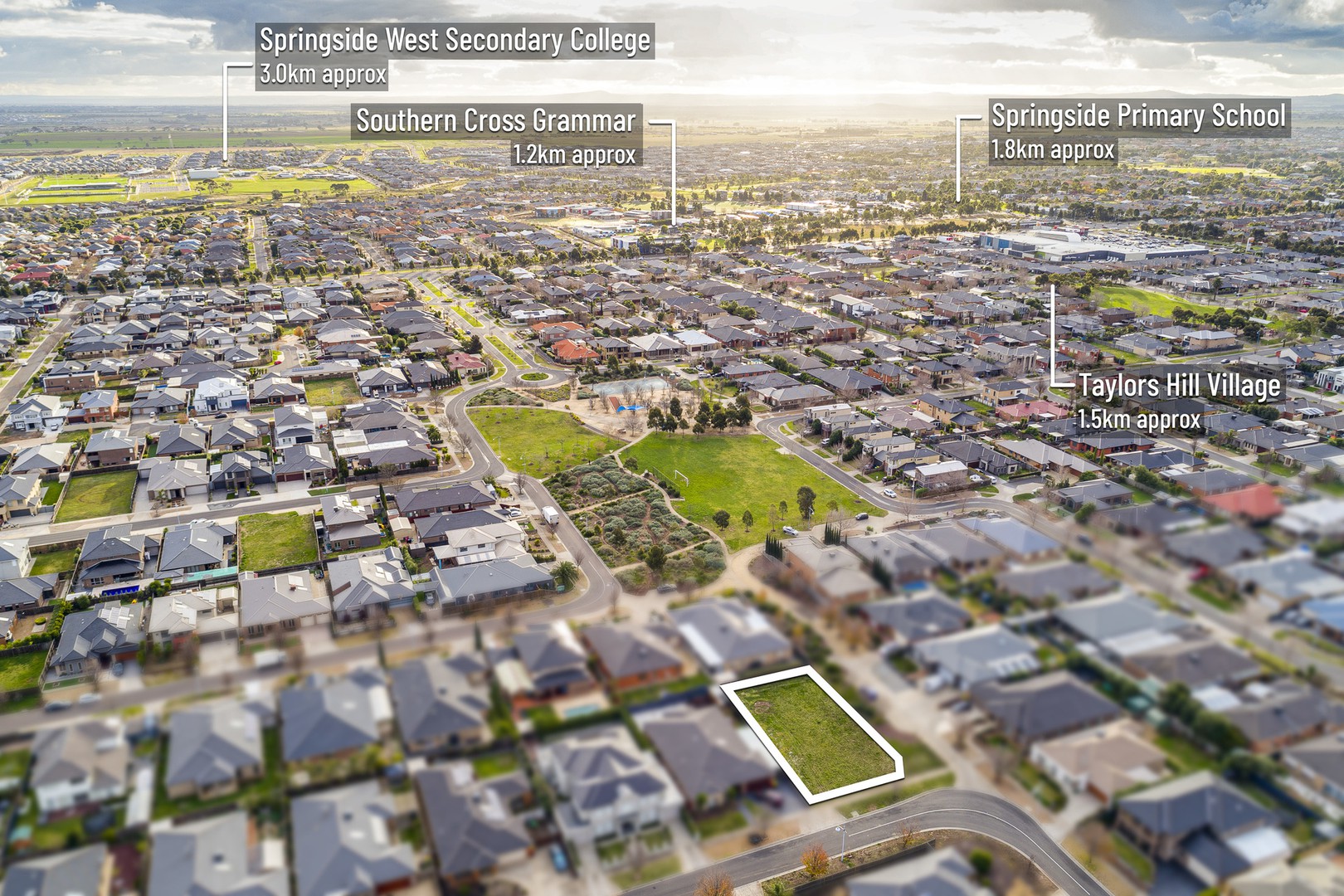 15 Balmain Circuit, Taylors Hill, VIC 3037 - Thumbnail 2 - 17/07/2020