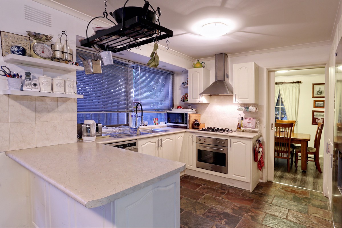 8 Kitchener ParadeCockatoo, VIC 3781, Cockatoo - Thumbnail 4