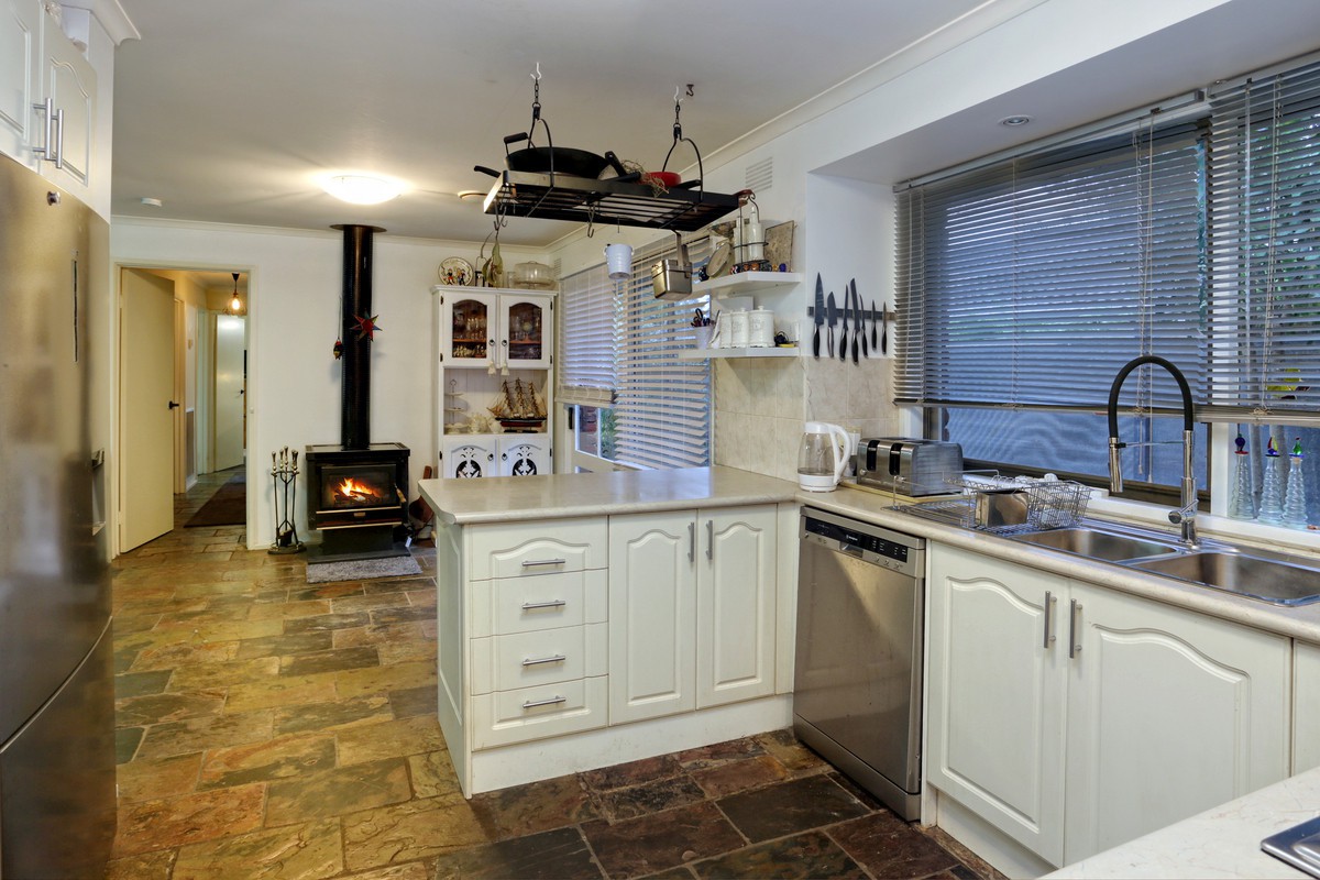 8 Kitchener ParadeCockatoo, VIC 3781, Cockatoo - Thumbnail 5