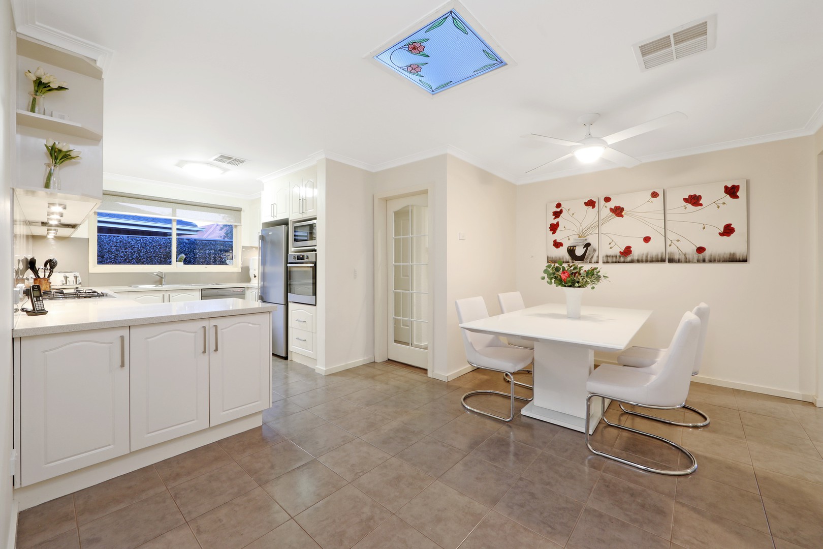 5 Village CourtRowville, VIC 3178, Rowville - Thumbnail 3