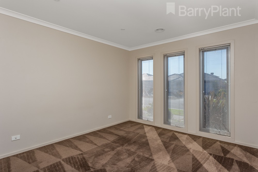 34 Cooinda WayPoint Cook, VIC 3030, Point Cook - Thumbnail 3