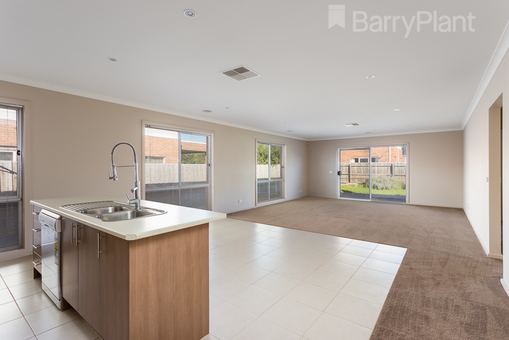 34 Cooinda WayPoint Cook, VIC 3030, Point Cook - Thumbnail 6