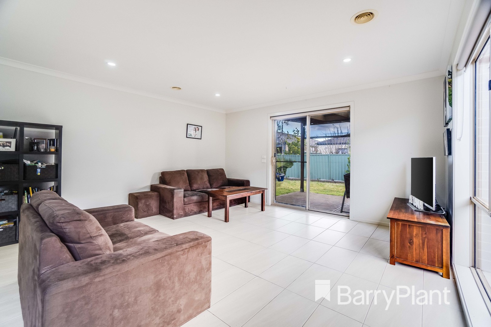 16 Reddington WayWyndham Vale, VIC 3024, Wyndham Vale - Thumbnail 2