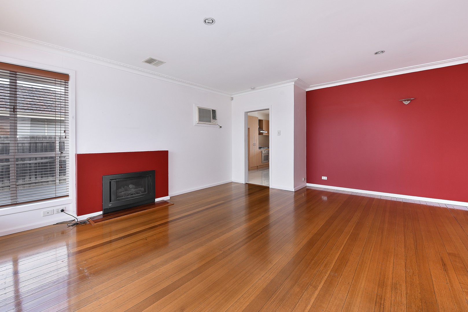 31 Ridge Drive, Avondale Heights, VIC 3034 - Thumbnail 1 - 24/07/2020