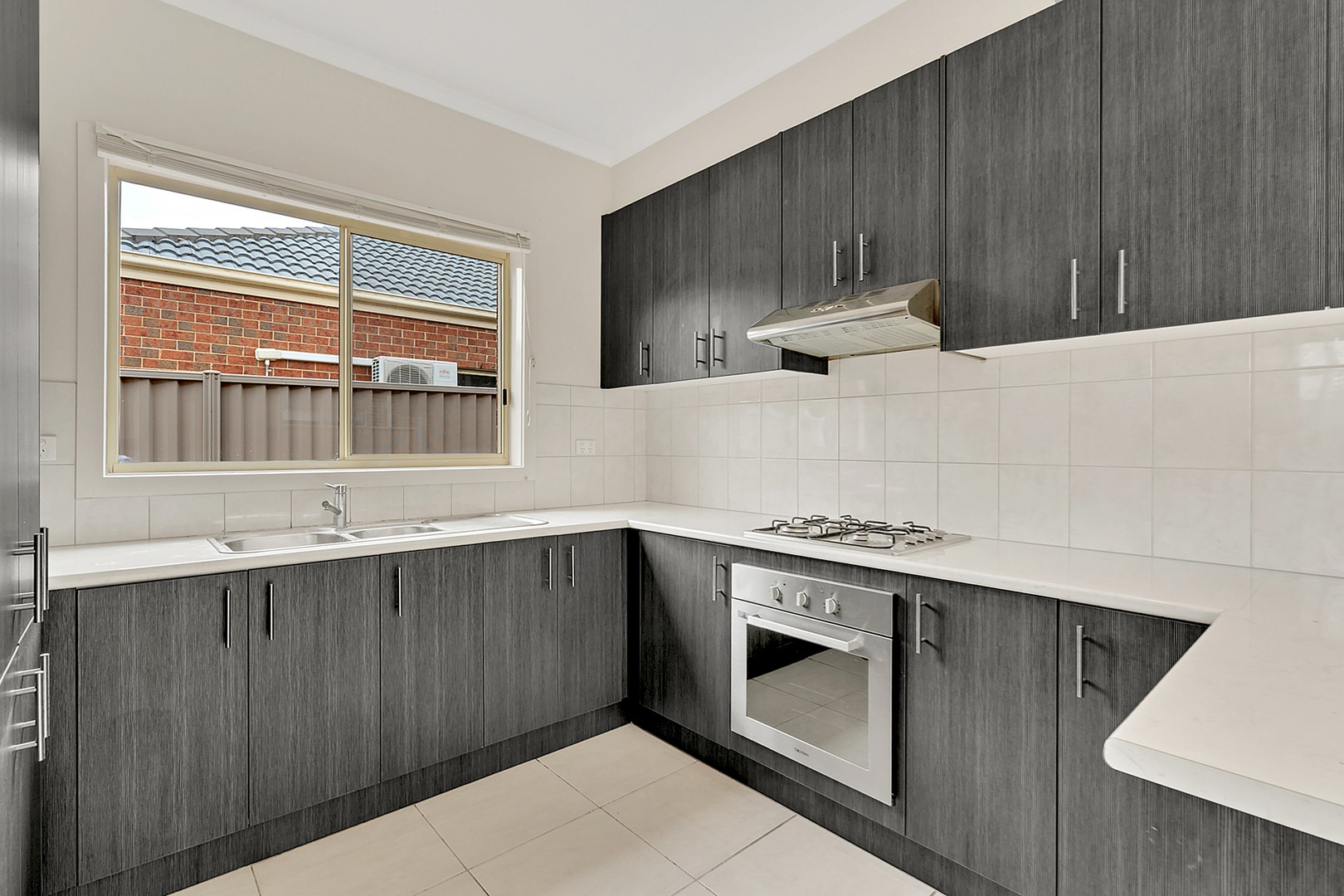 8 Healesville LoopCraigieburn, VIC 3064, Craigieburn - Thumbnail 2