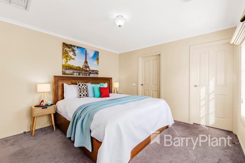 18 Woodruff RoadSouth Morang, VIC 3752, South Morang - Thumbnail 7