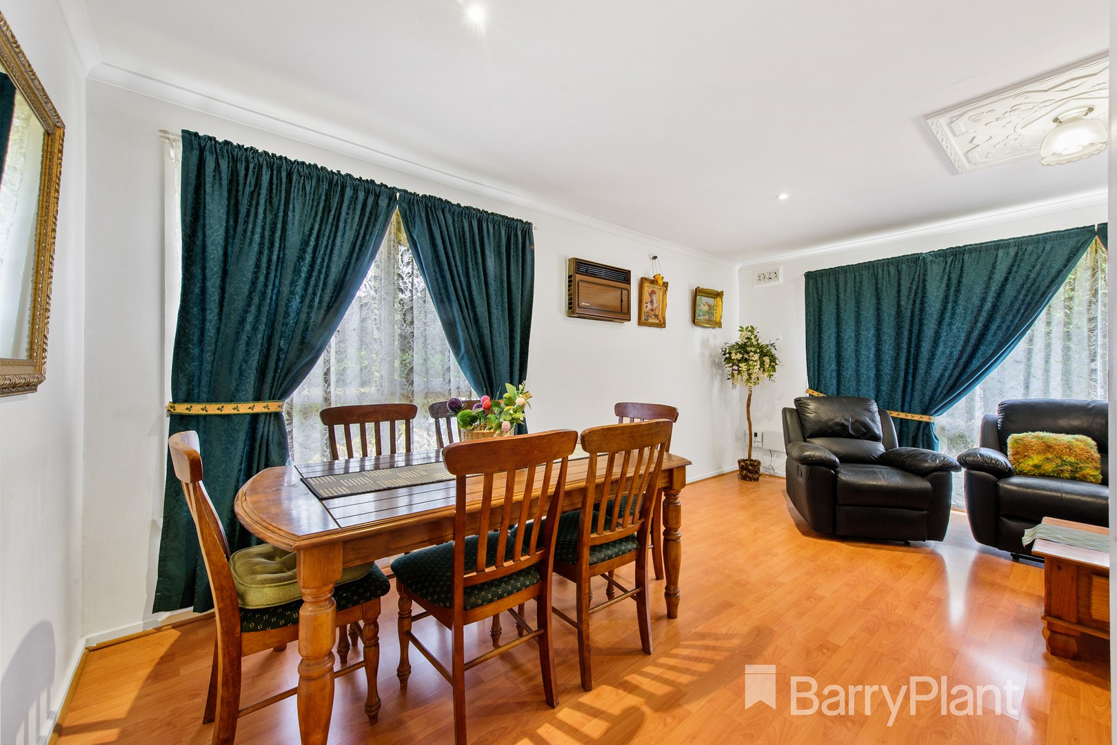 65 Bridgeford CrescentMelton South, VIC 3338, Melton South - Thumbnail 5