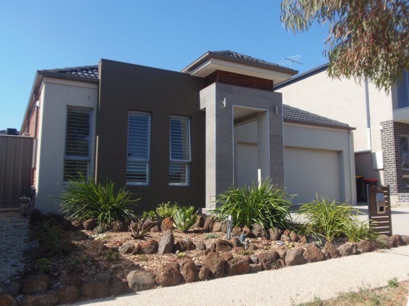 66 Arroyo Place, Caroline Springs, VIC 3023 - Thumbnail 2 - 31/07/2020