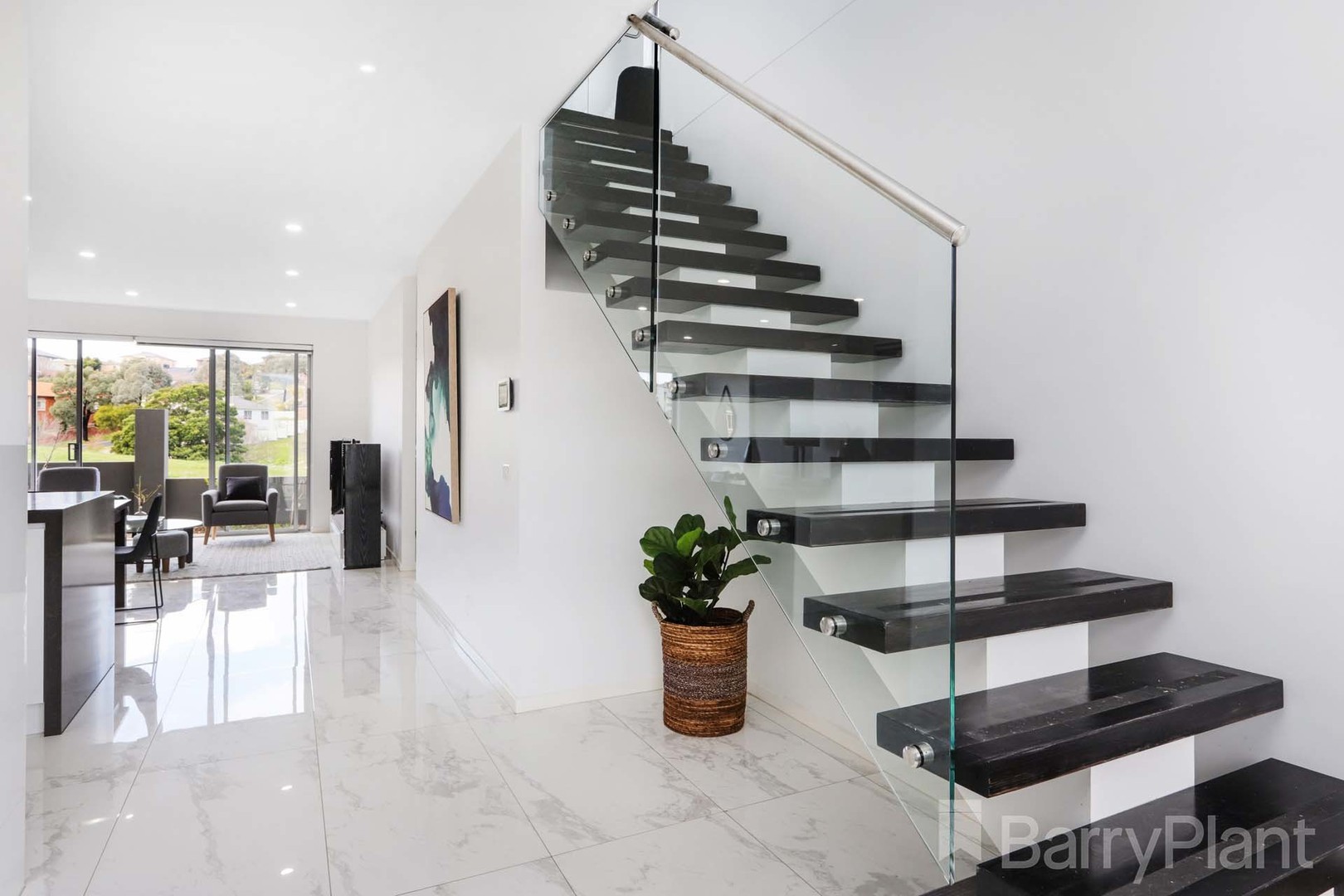 2 Fraserburgh CrescentGreenvale, VIC 3059, Greenvale - Thumbnail 3