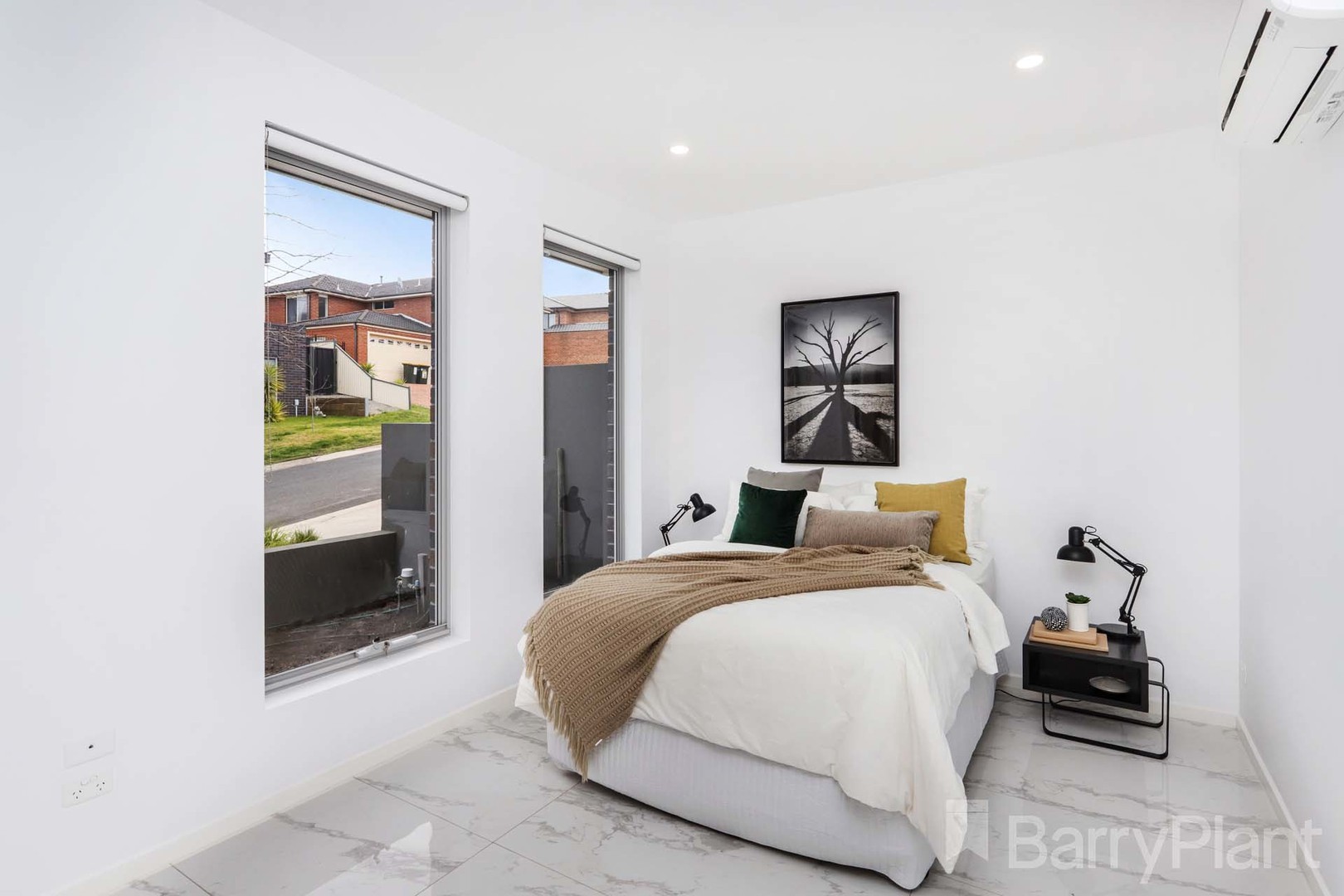 2 Fraserburgh CrescentGreenvale, VIC 3059, Greenvale - Thumbnail 4