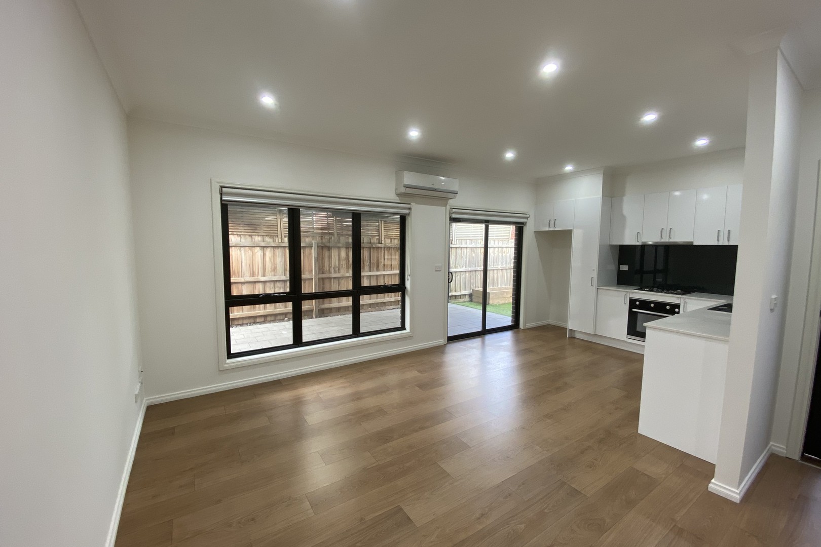 5/2 Epstein Street, Reservoir, VIC 3073 - Thumbnail 2 - 03/08/2020