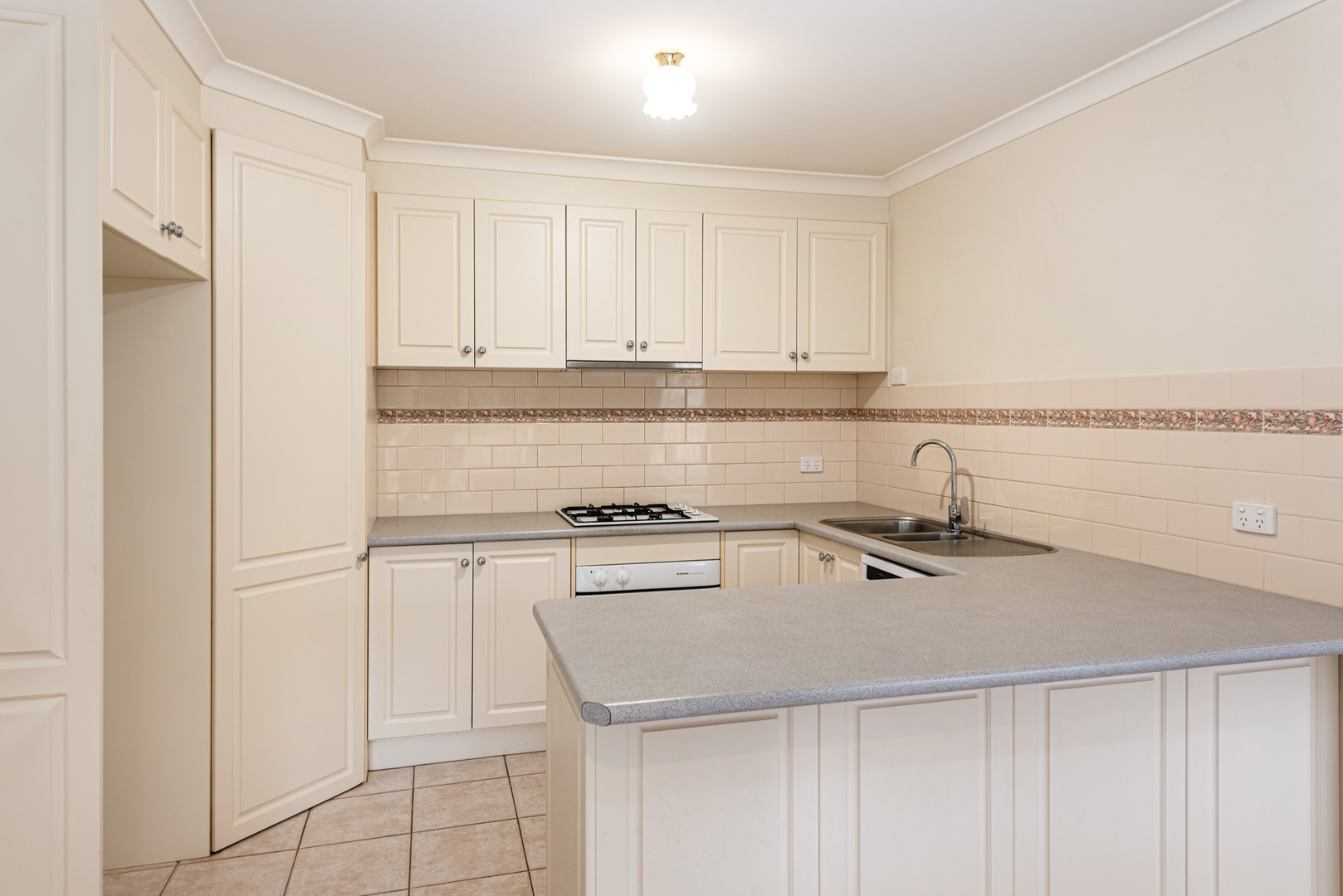 2/31 Georges Road, Ringwood, VIC 3134, Ringwood - Thumbnail 3