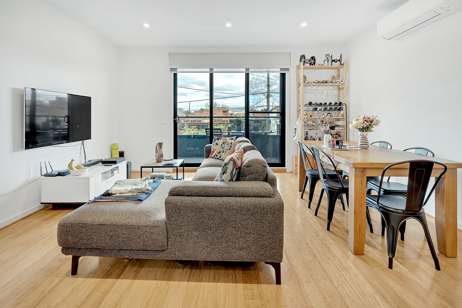 2/759 Gilbert RoadReservoir, VIC 3073, Reservoir - Thumbnail 2