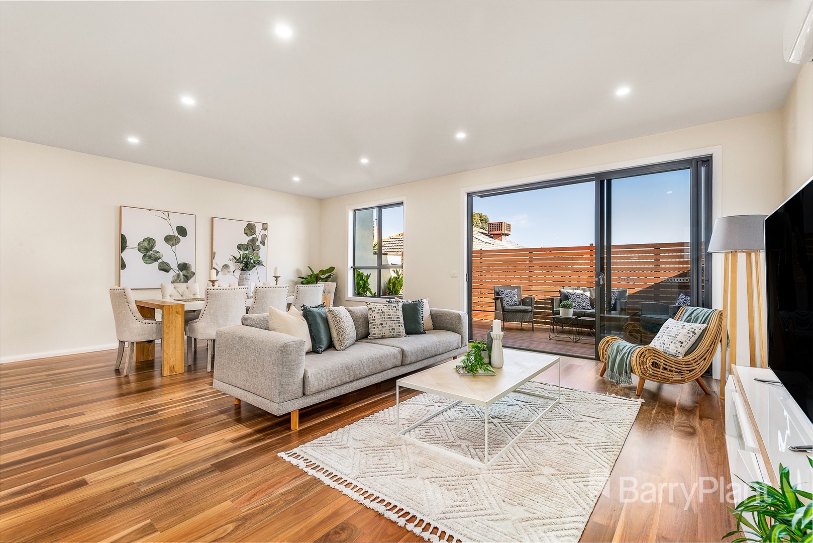 3/135 Beverley Street, Doncaster East, VIC 3109, Doncaster East - Thumbnail 2
