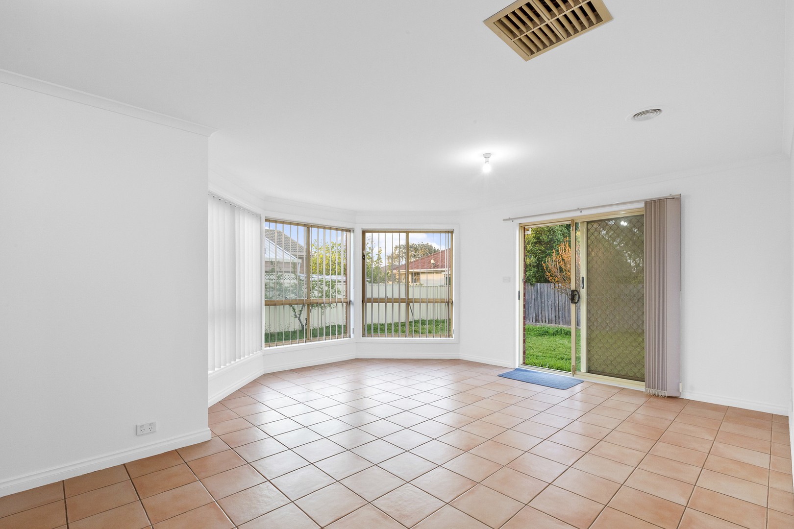 2 Bhangoo Court, SYDENHAM, 3037, Sydenham - Thumbnail 2