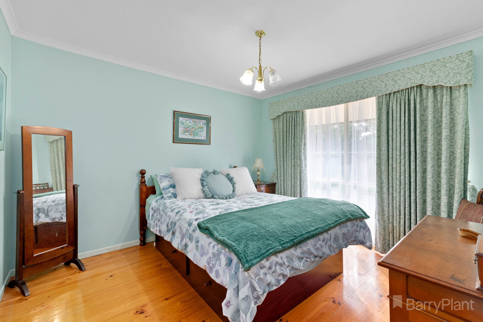 28 Valley View CrescentBerwick, VIC 3806, Albany Creek - Thumbnail 2