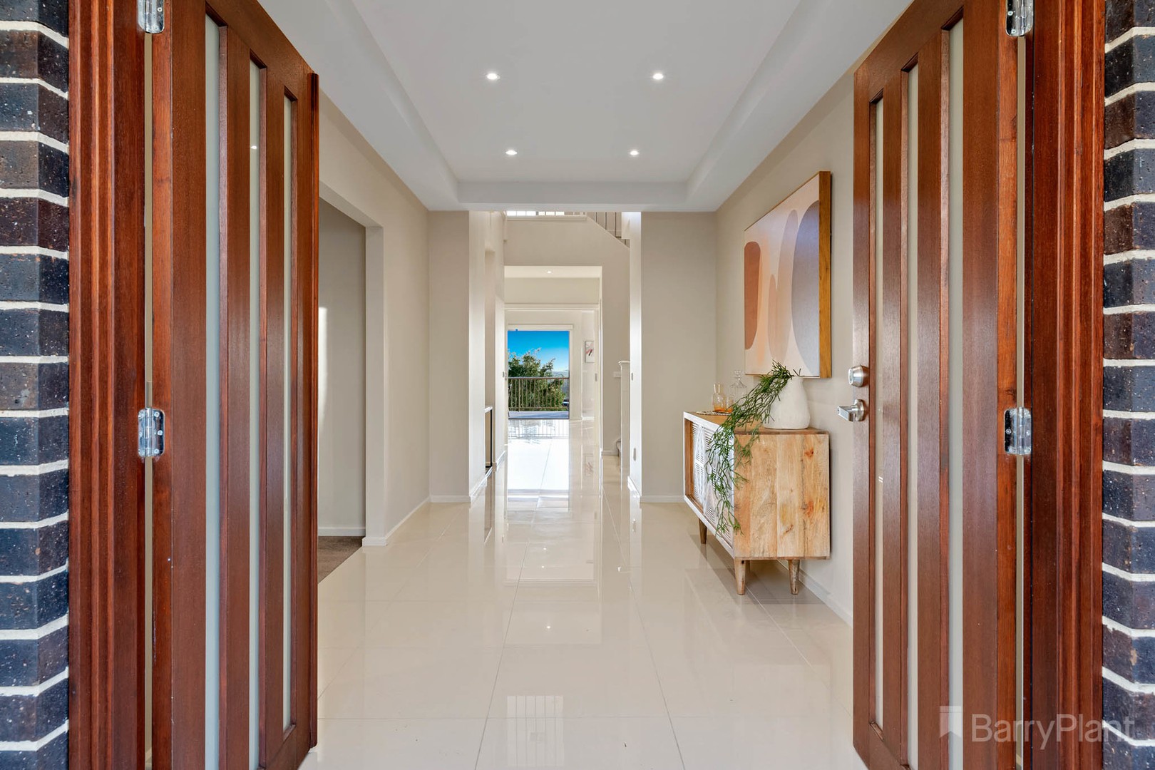 28 Montbrae CircuitNarre Warren North, VIC 3804, Narre Warren North - Thumbnail 2
