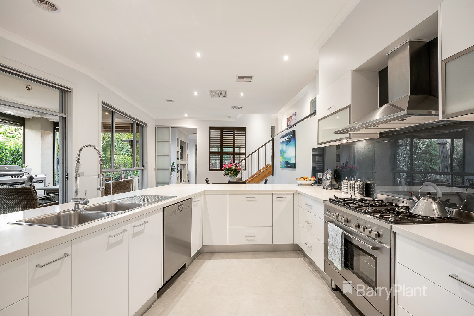 46 Treevalley DriveDoncaster East, VIC 3109, Doncaster East - Thumbnail 5