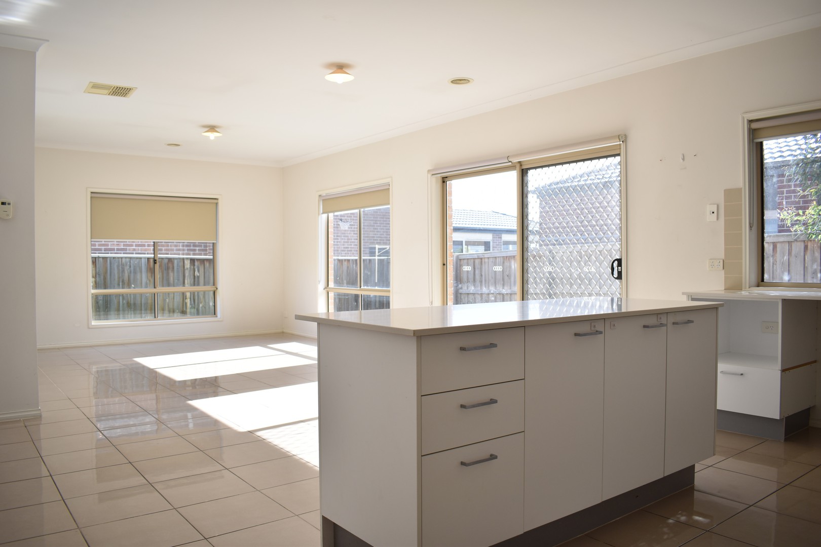 1 Grandstand Way, Epping, VIC 3076 - Thumbnail 2 - 01/09/2020