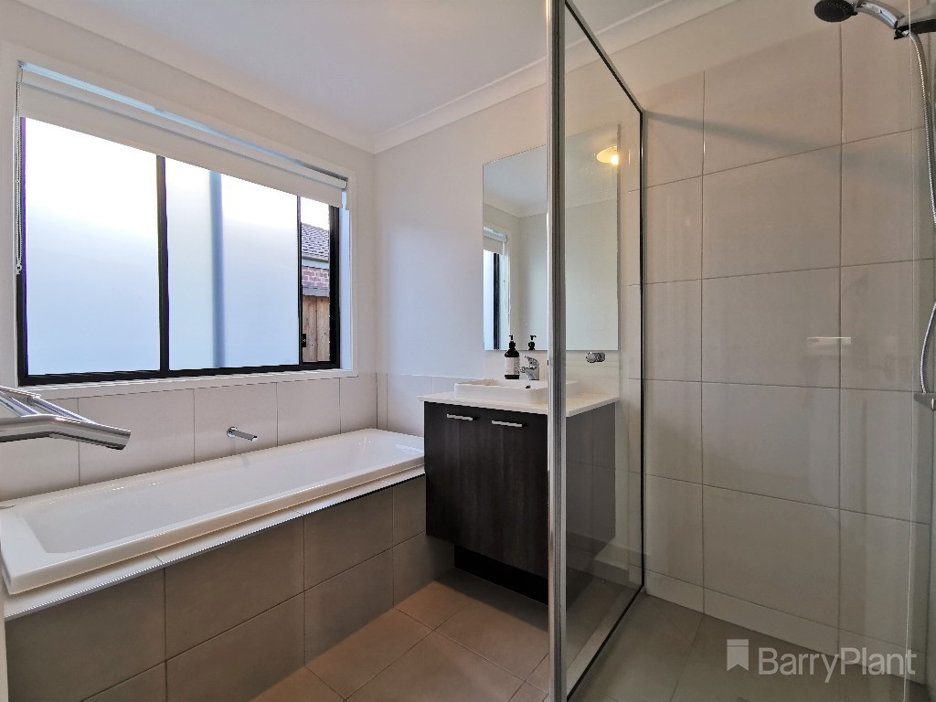 101 Greendale BoulevardPakenham, VIC 3810, Pakenham - Thumbnail 5