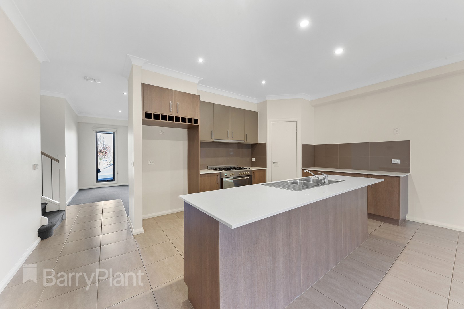 37 The Esplanade, Caroline Springs, VIC 3023 - Thumbnail 1 - 11/09/2020