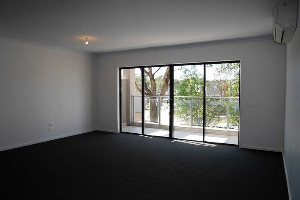 4 Recess  Concourse, Mooroolbark, VIC 3138 - Thumbnail 2 - 17/09/2020