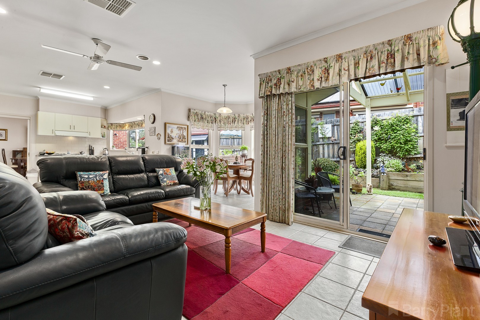 8 Leena CourtWarranwood, VIC 3134, Warranwood - Thumbnail 4