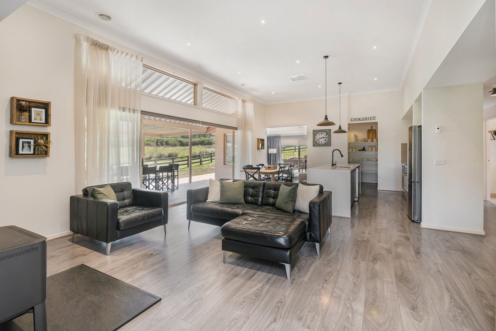112 Valley DriveHidden Valley, VIC 3756, Hidden Valley - Thumbnail 2