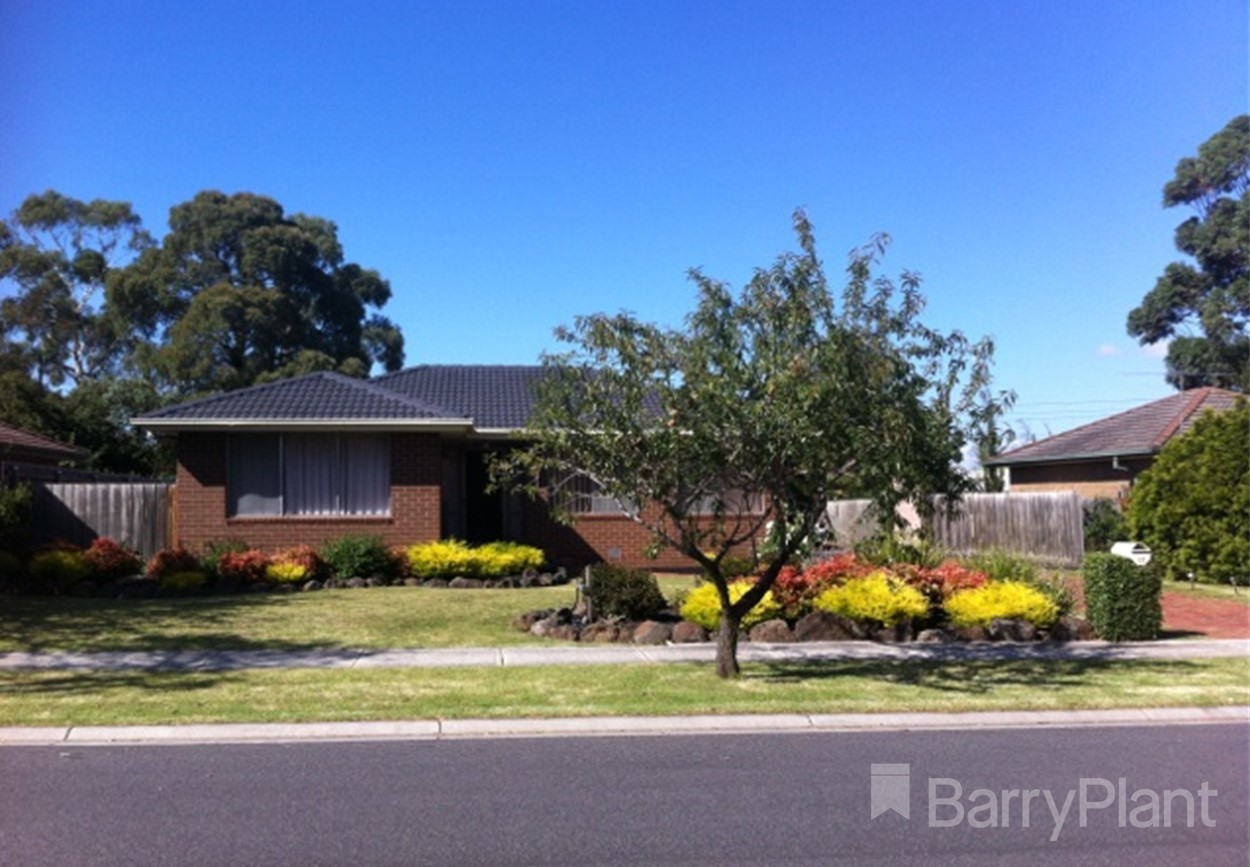 17 Ambleside CrescentBerwick, VIC 3806, Berwick - Thumbnail 2