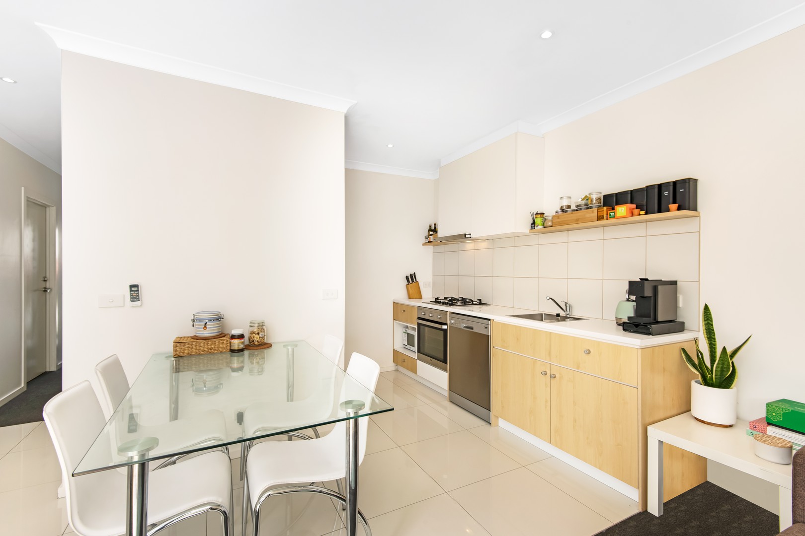 6/5 Oxford StreetWhittington, VIC 3219, Whittington - Thumbnail 2