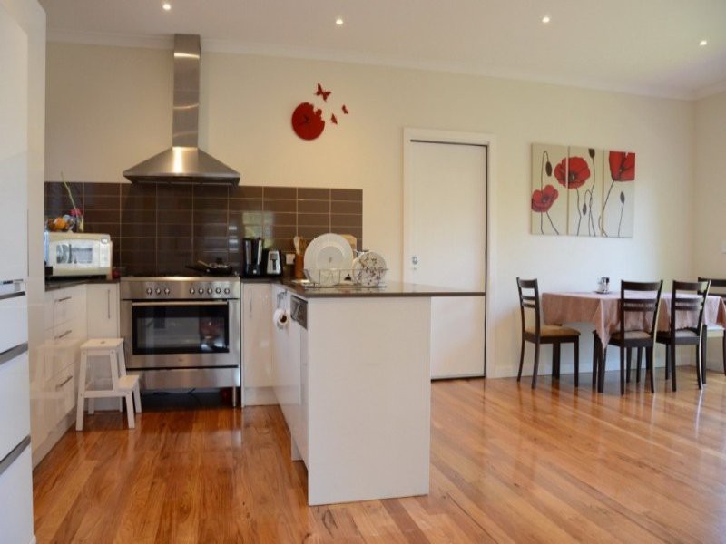 1/17 Emma Road, Croydon, VIC 3136 - Thumbnail 2 - 23/09/2020