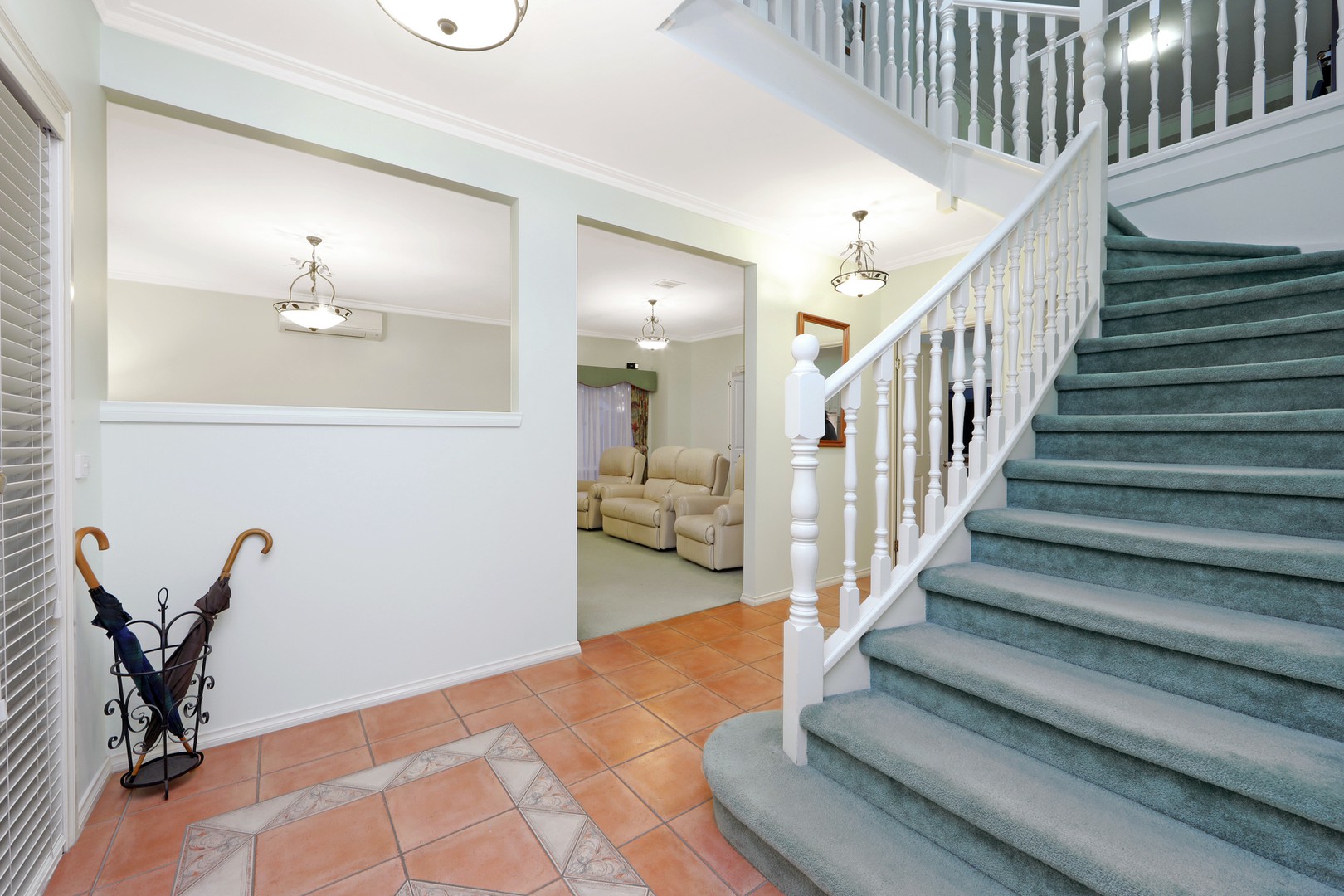 1 Doolan CourtRowville, VIC 3178, Rowville - Thumbnail 5