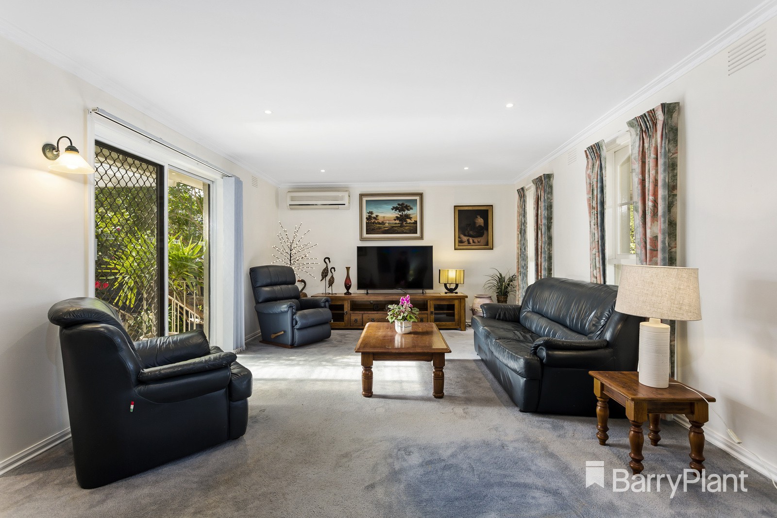 86 Mary AvenueWheelers Hill, VIC 3150, Wheelers Hill - Thumbnail 2