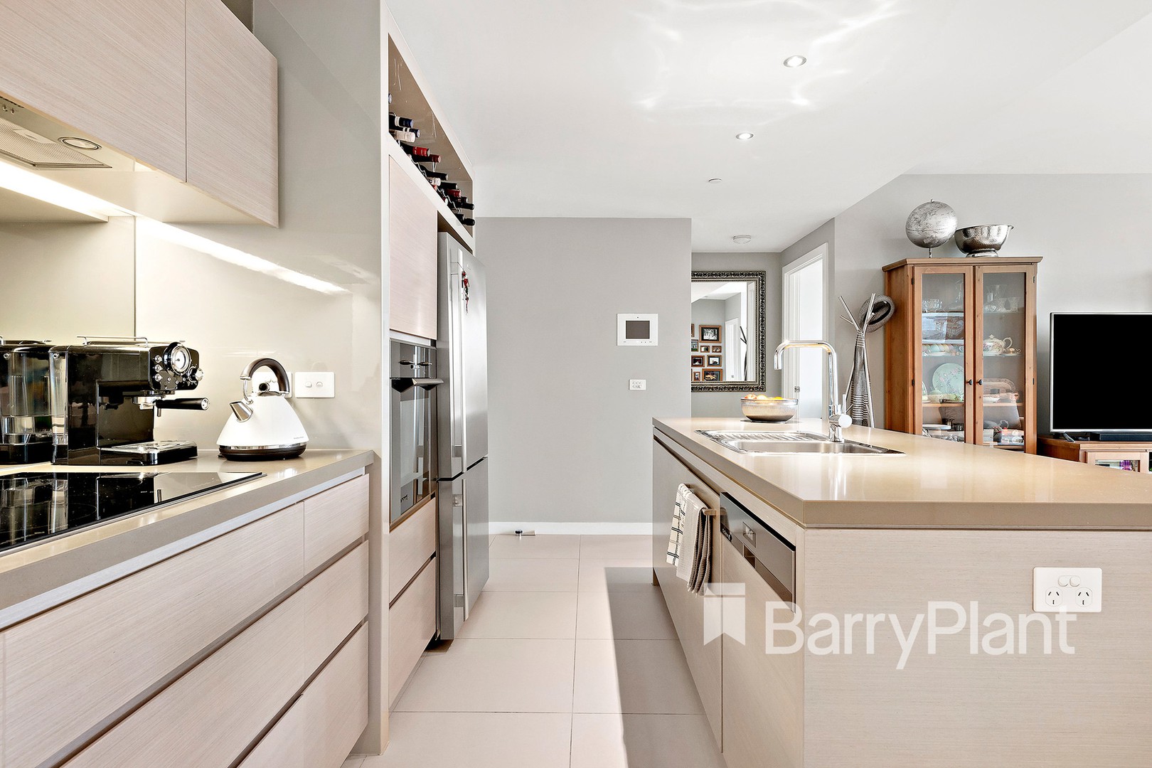 153/8 Waterside PlaceDocklands, VIC 3008, Docklands - Thumbnail 5