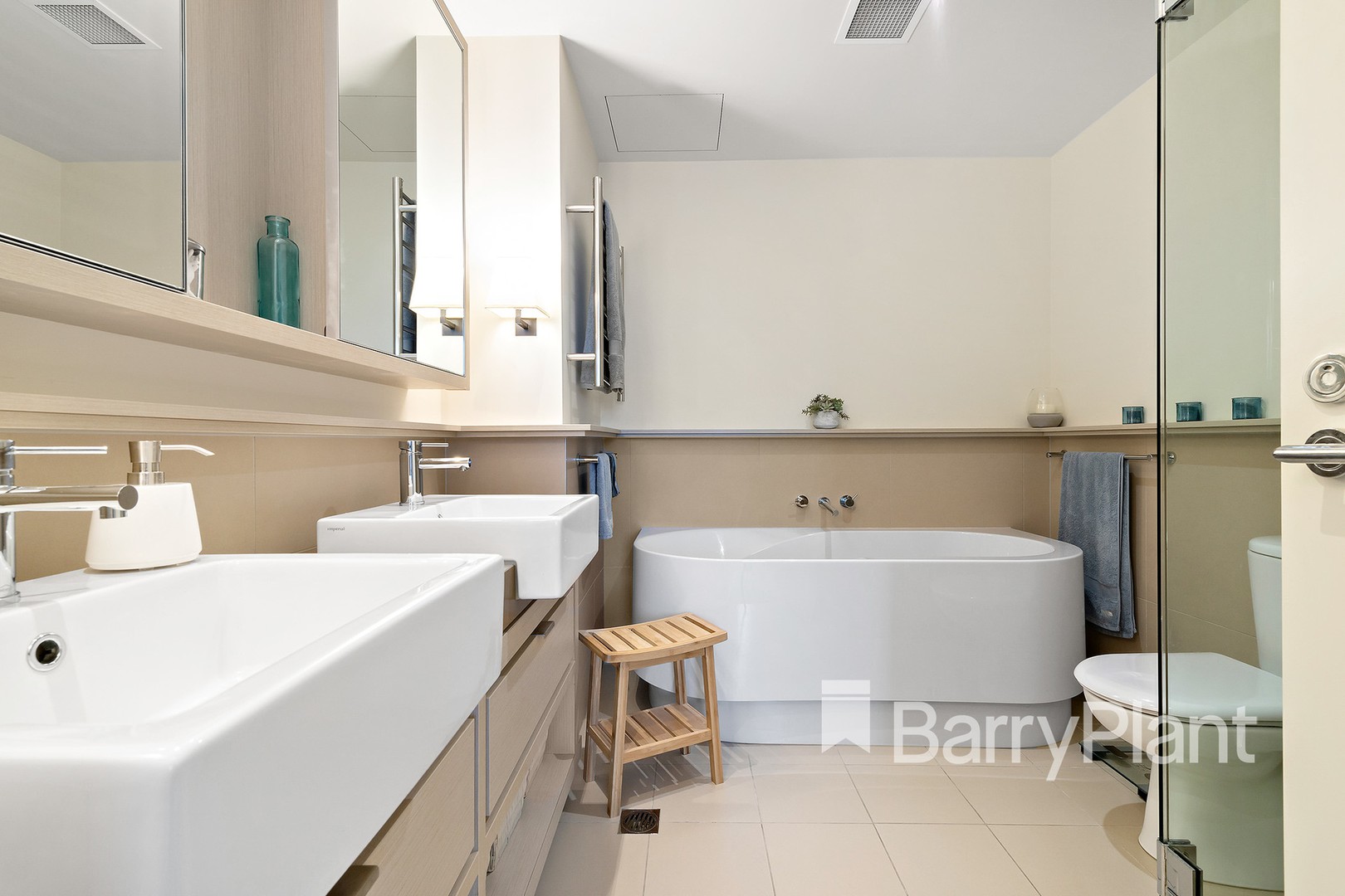 153/8 Waterside PlaceDocklands, VIC 3008, Docklands - Thumbnail 8