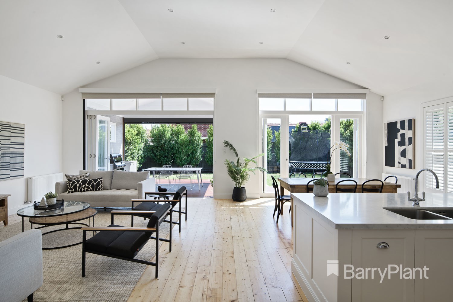 6 Goldsmith AvenuePreston, VIC 3072, Preston - Thumbnail 2