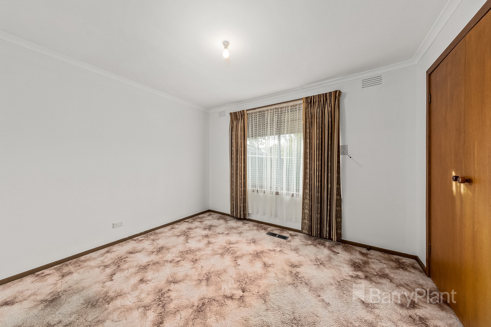 75 Baloo Crescent, Wannanup, WA, 6210, Wannanup - Thumbnail 3