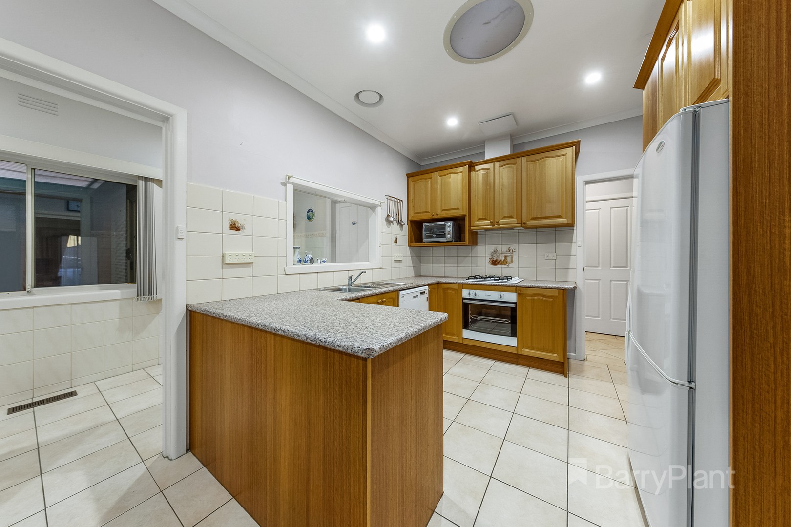 12 Watford RoadSt Albans, VIC 3021, St Albans - Thumbnail 3