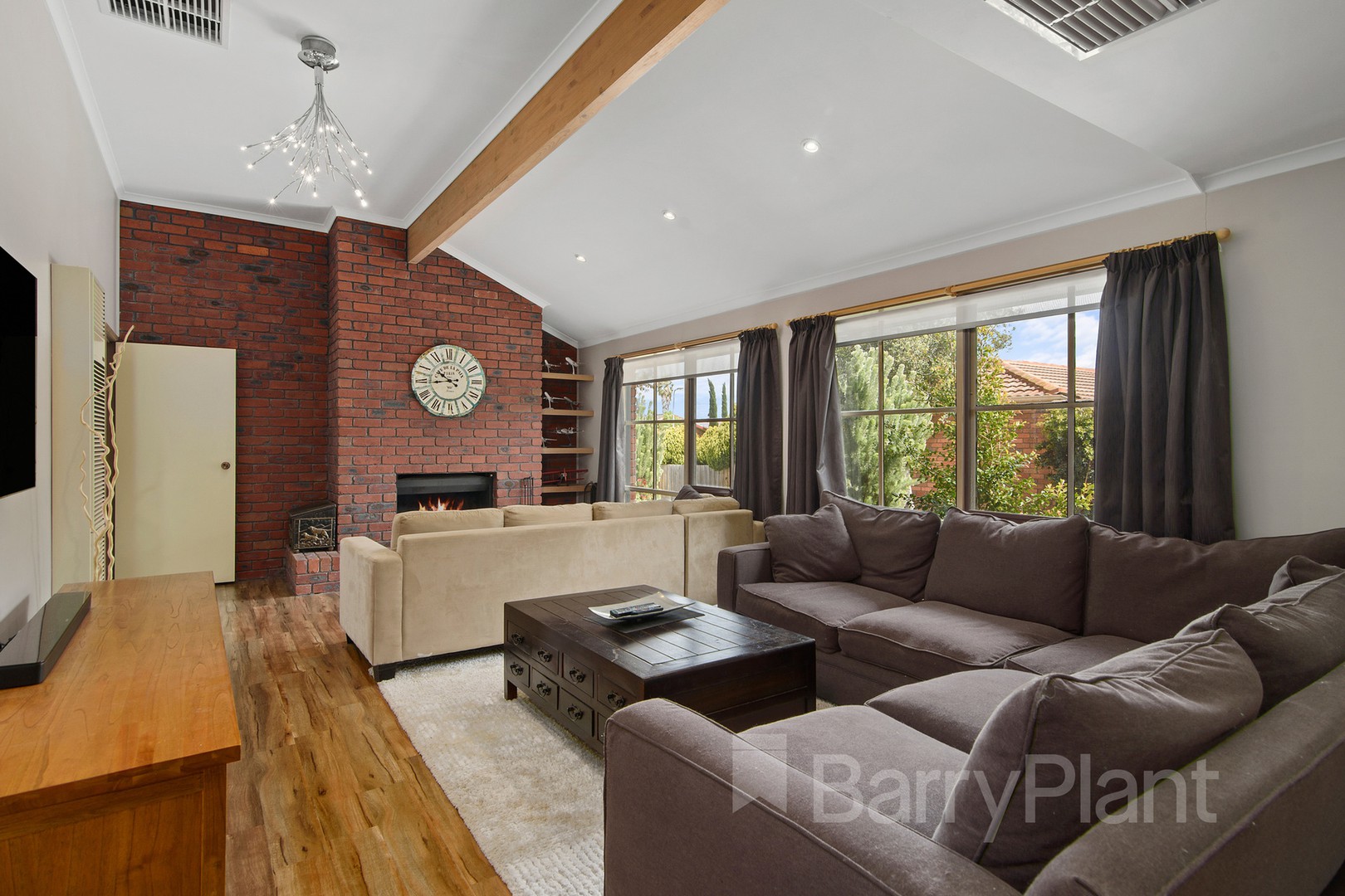 14 Rowland Court, Ferntree Gully, VIC 3156 - Thumbnail 2 - 01/10/2020