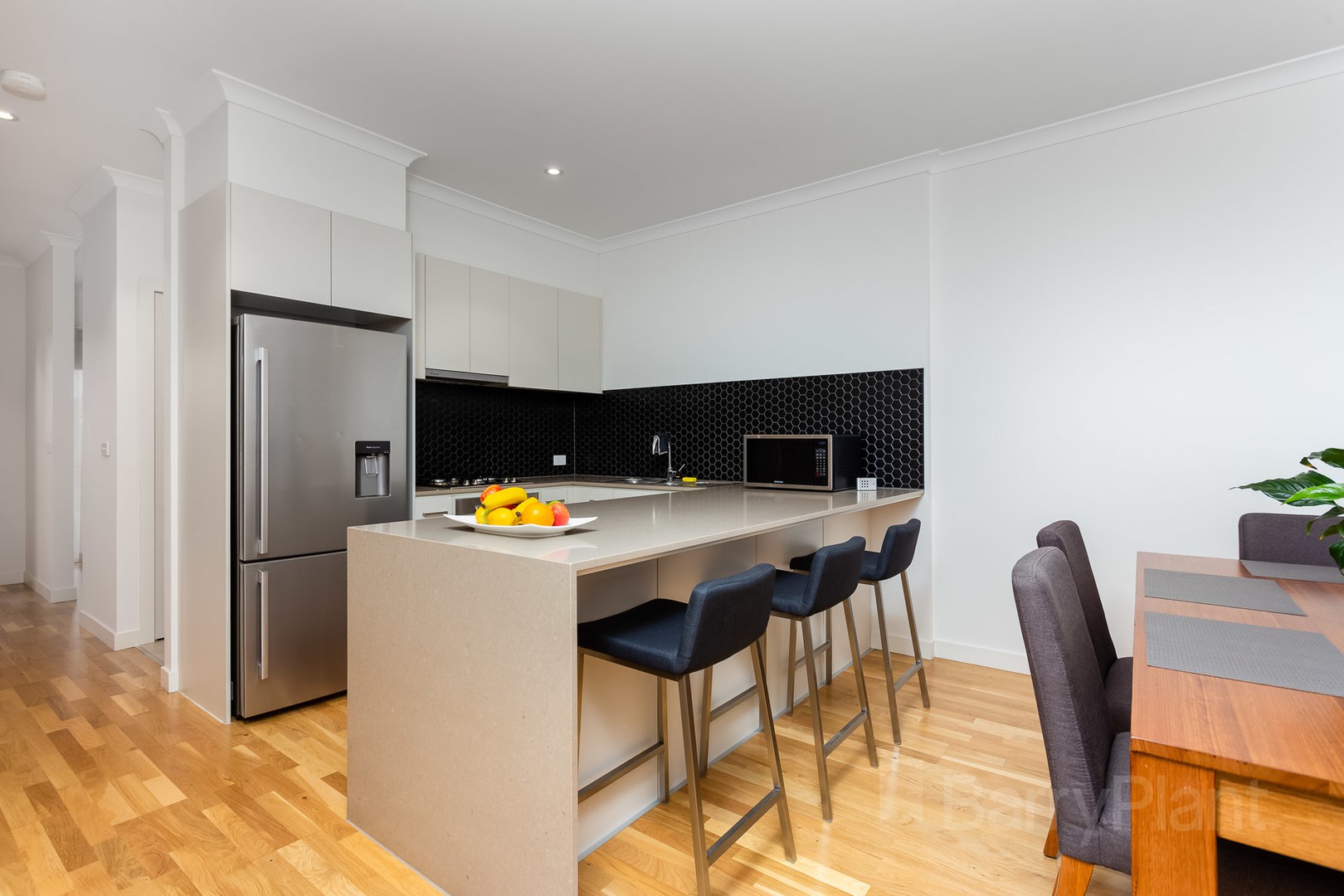 3/37 T E Peters Drive, Broadbeach Waters, QLD, 4218, Broadbeach Waters - Thumbnail 5